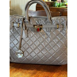 Studio Badgley Mischka Big Diamond Quilted Tote Bag - Taupe Brown & Gold